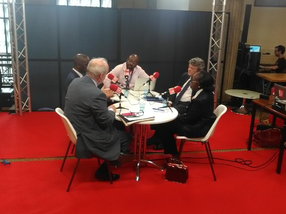LE DÉBAT AFRICAIN : Quels nouveaux partenariats entre l'Afrique et la France ?