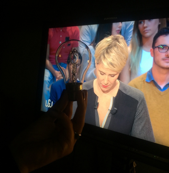 Selfie réalisé lors de l'émission Le Grand Journal de Canal+ du 6 novembre
2015 à laquelle participait Jean-Louis BORLOO