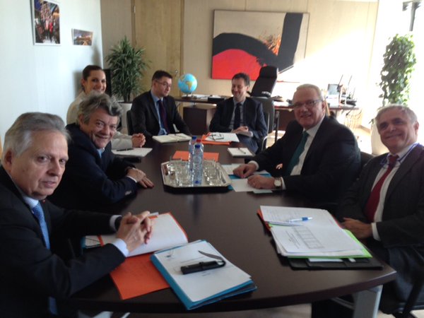 Rencontre entre Jean-Louis Borloo et Neven Mimica (Union Européenne)